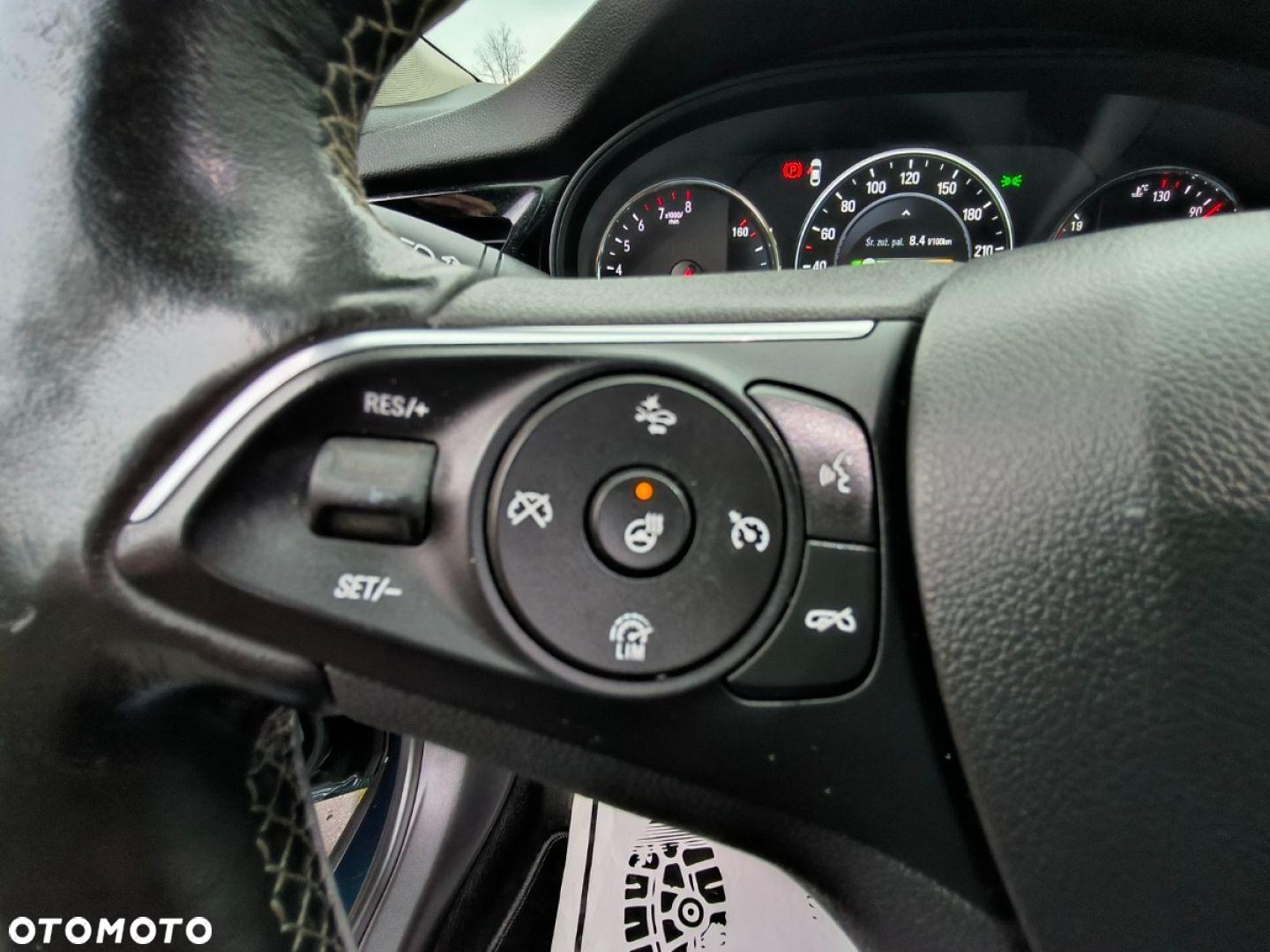 Opel Insignia - 14