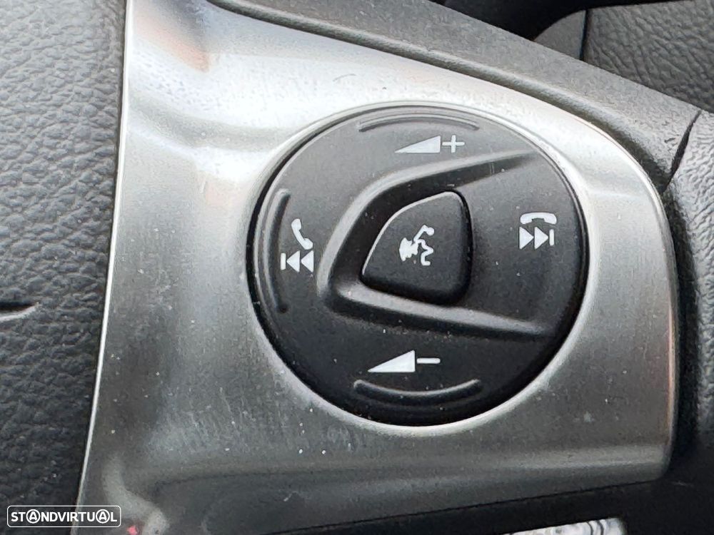 Ford Focus SW 1.6 TDCi ECOnetic 88g S&S Titanium - 27