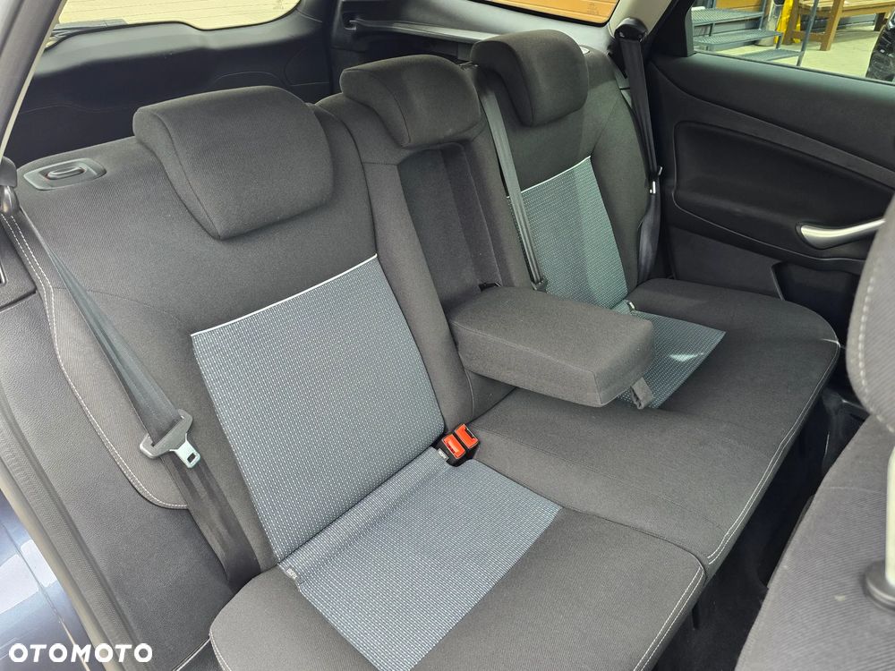 Ford Mondeo - 14