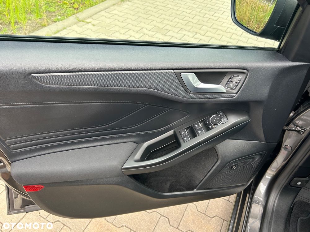 Ford Focus 1.0 EcoBoost ST-Line - 14