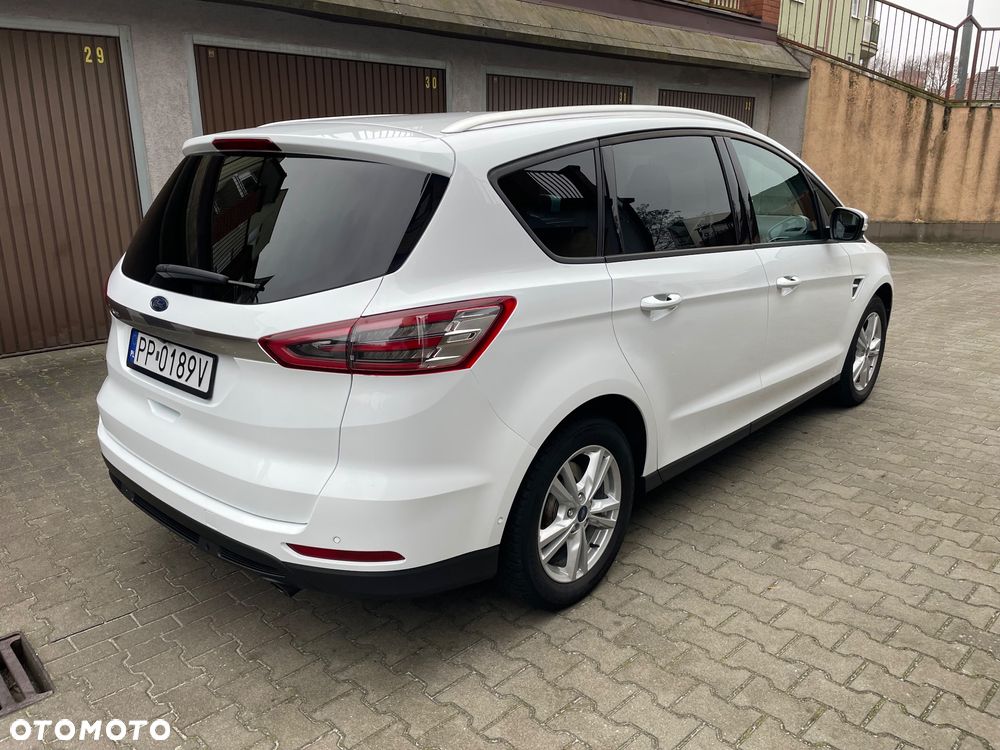 Ford S-Max - 8