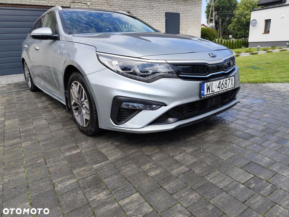 Kia Optima Plug-in Hybrid - 1