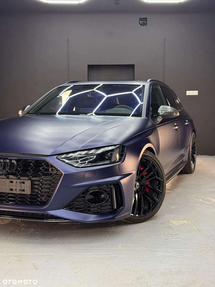 Audi RS4 Avant TFSI Quattro Tiptronic - 1