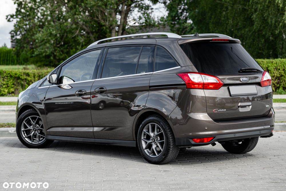 Ford Grand C-MAX - 14