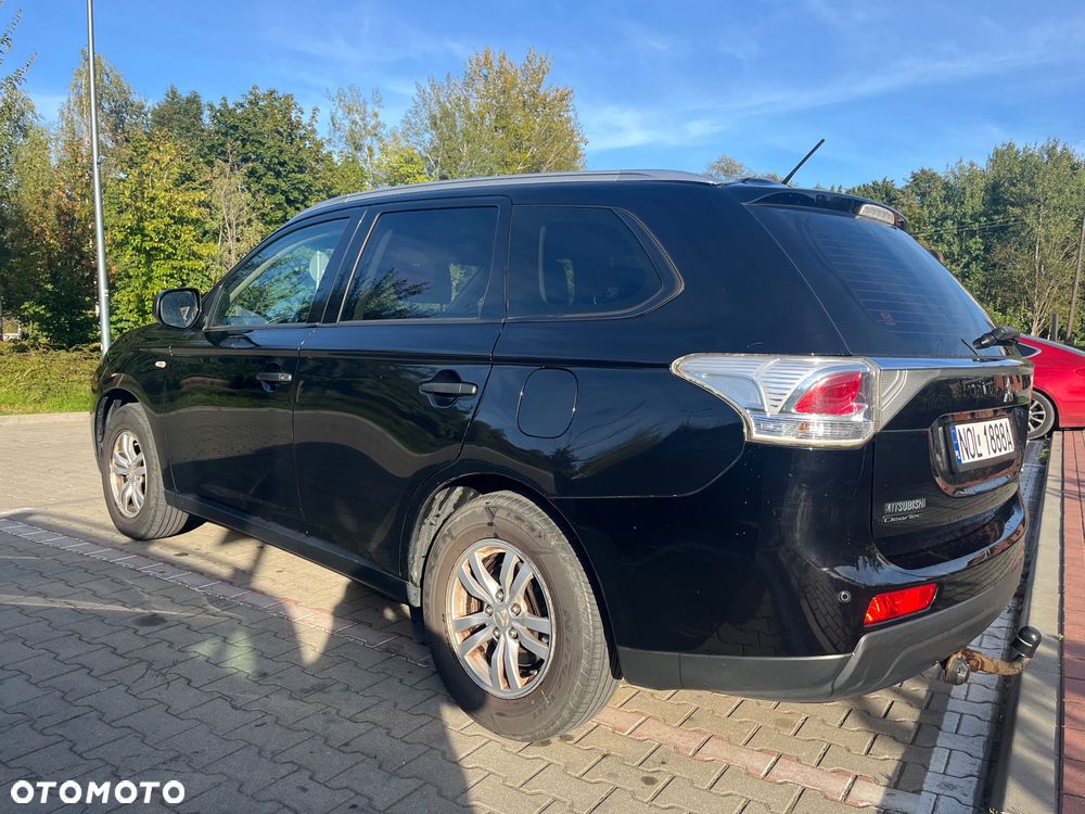 Mitsubishi Outlander - 18