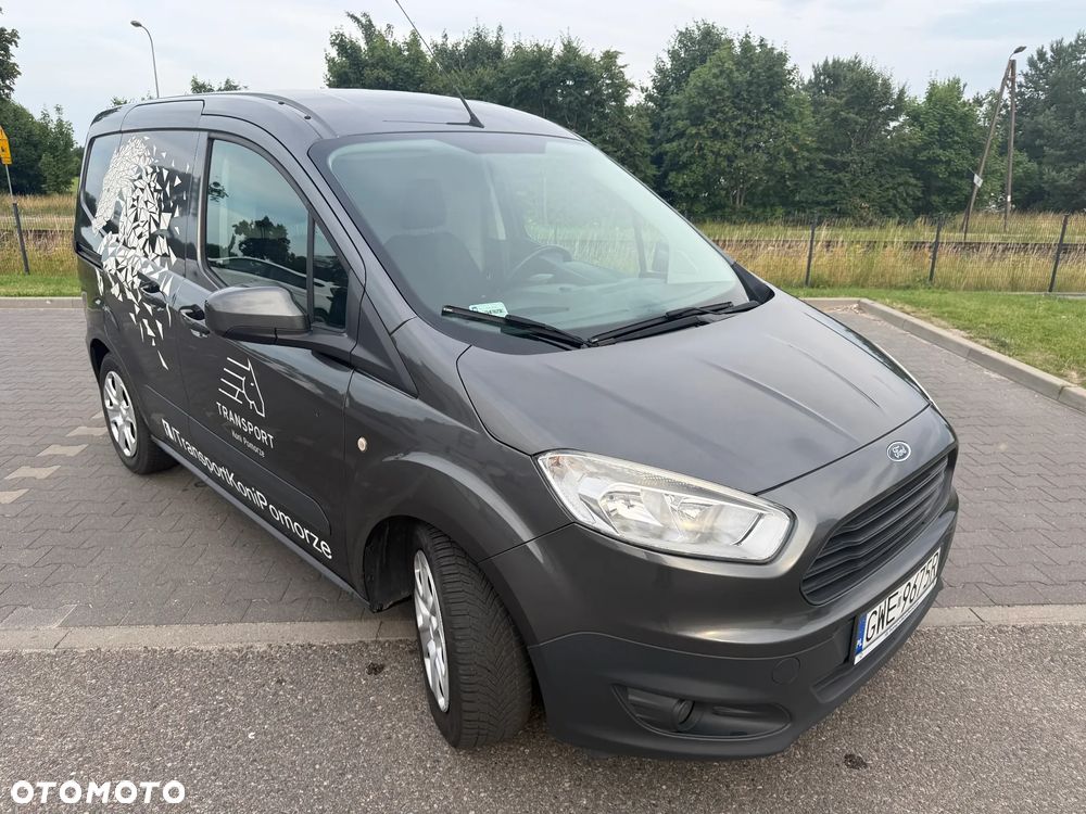 Ford Transit Courier - 2