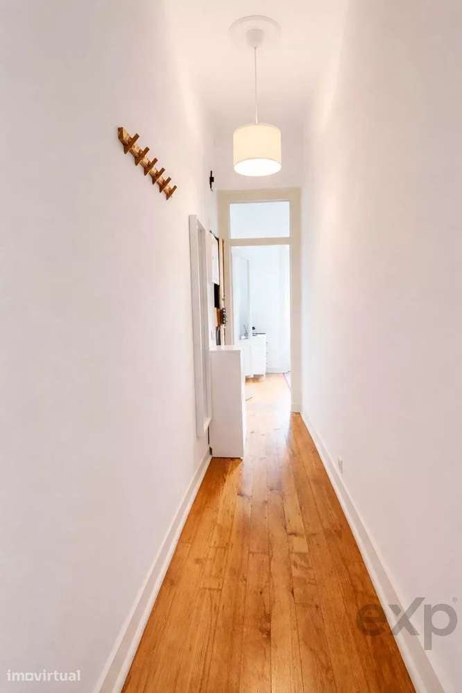 Vende-se apartamento T1+1 em Campo de Ourique - Grande imagem: 5/9