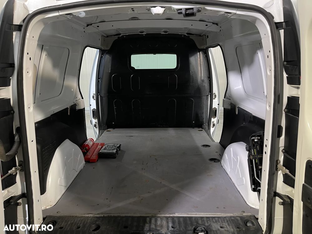 Renault Kangoo Maxi - 10