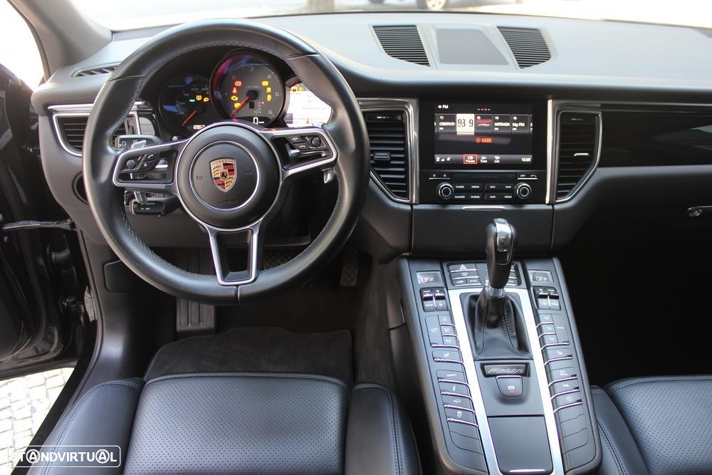 Porsche Macan S - 17