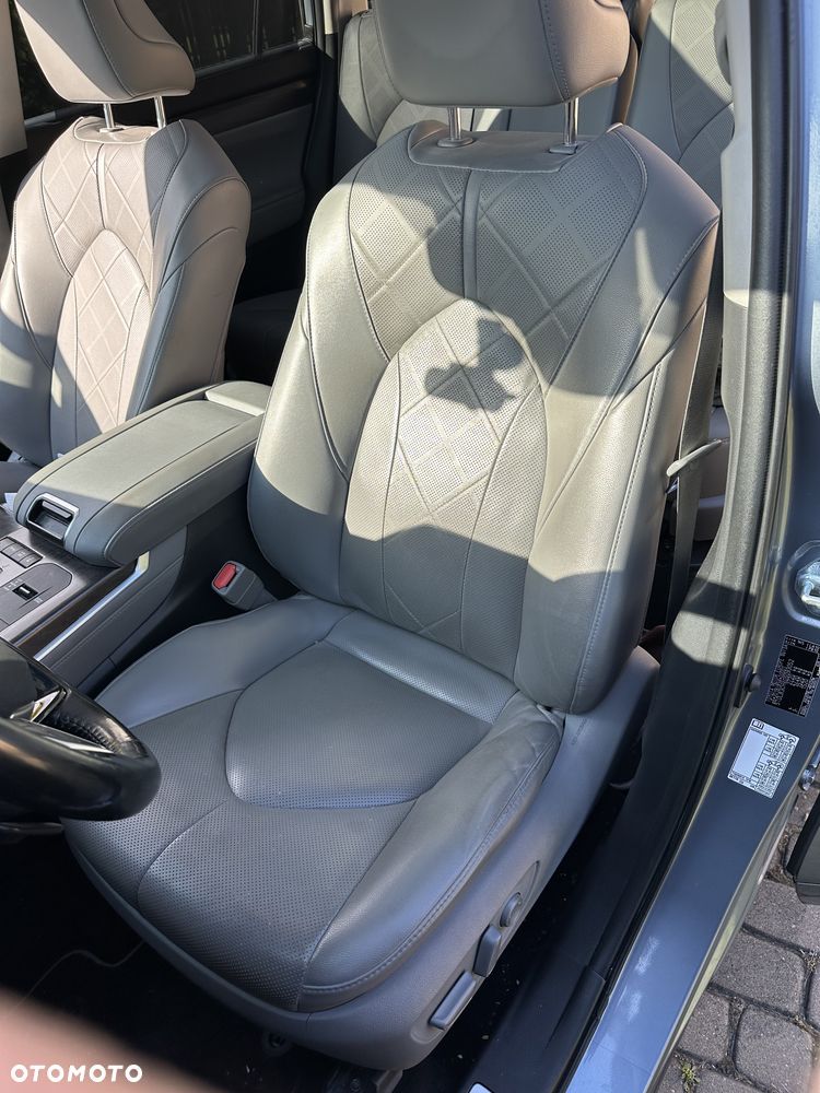 Toyota Highlander 2.5 Hybrid Executive - 20