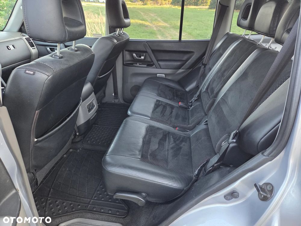Mitsubishi Pajero 3.2 DID Instyle DAKAR - 10