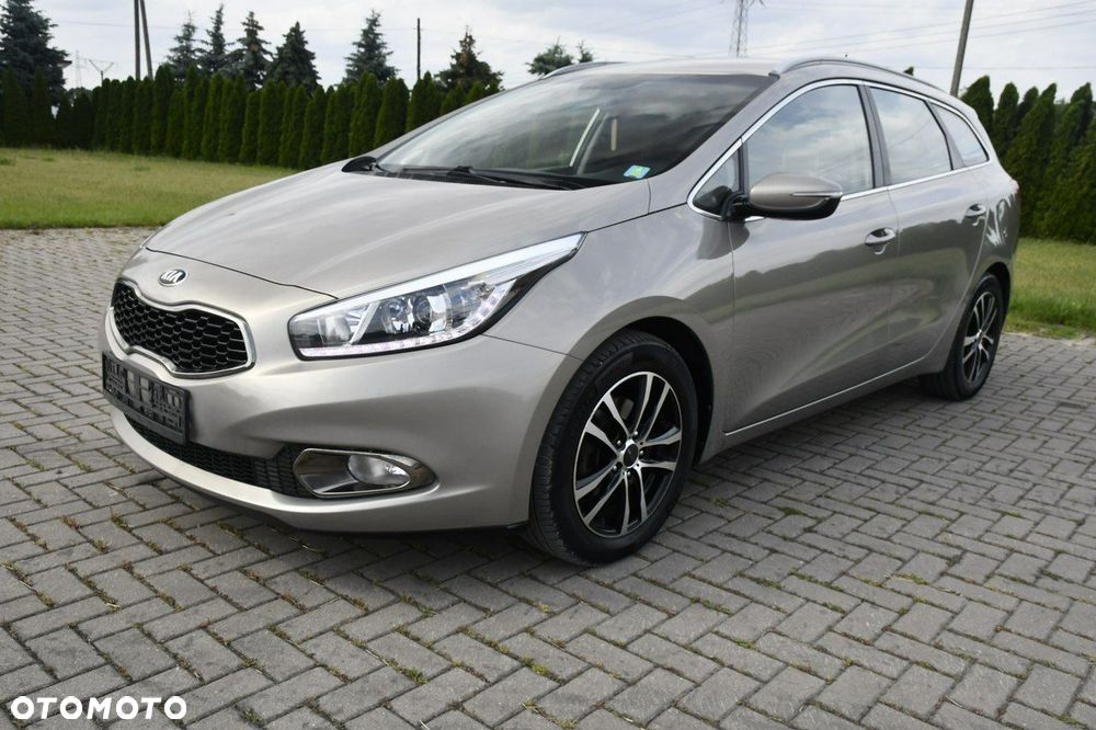 Kia Ceed - 9