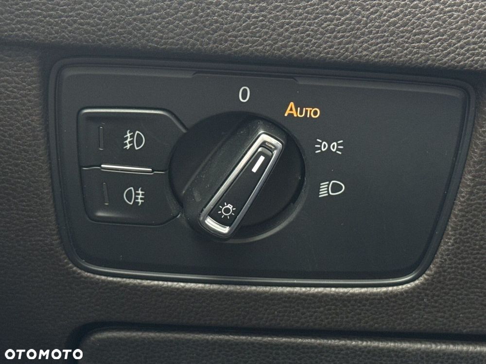 Volkswagen Passat 1.8 TSI BMT Highline DSG - 30