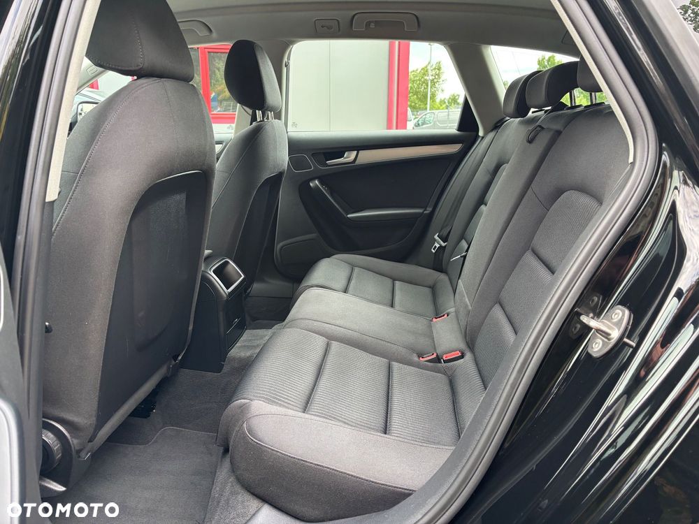 Audi A4 Avant 2.0 TDI DPF multitronic Ambiente - 24