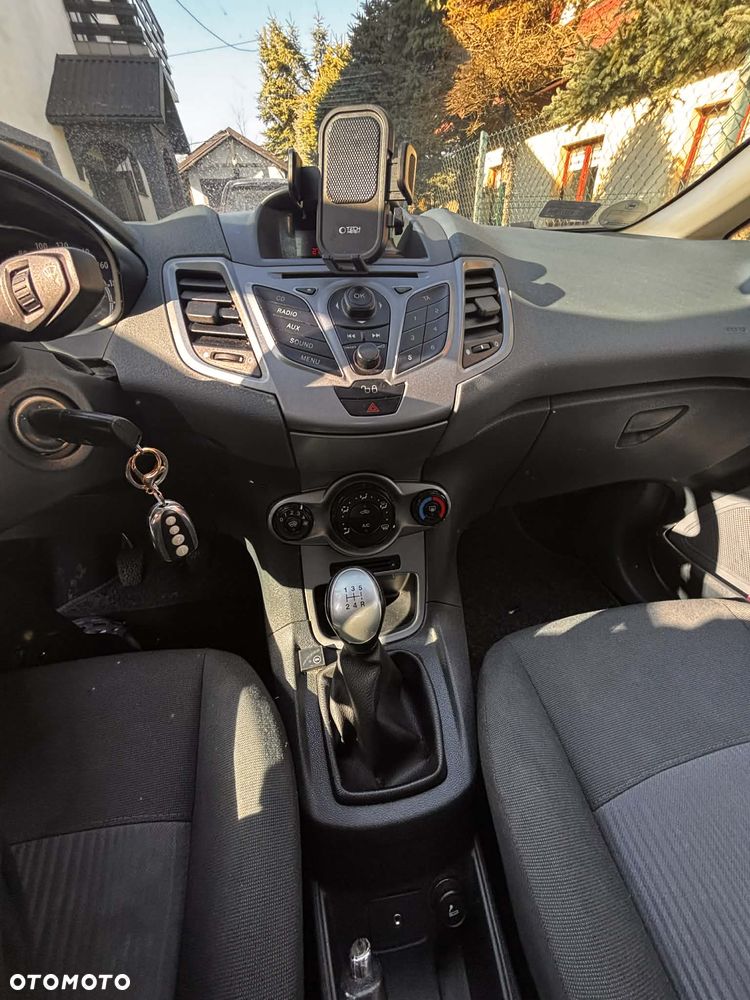 Ford Fiesta 1.25 Trend - 11