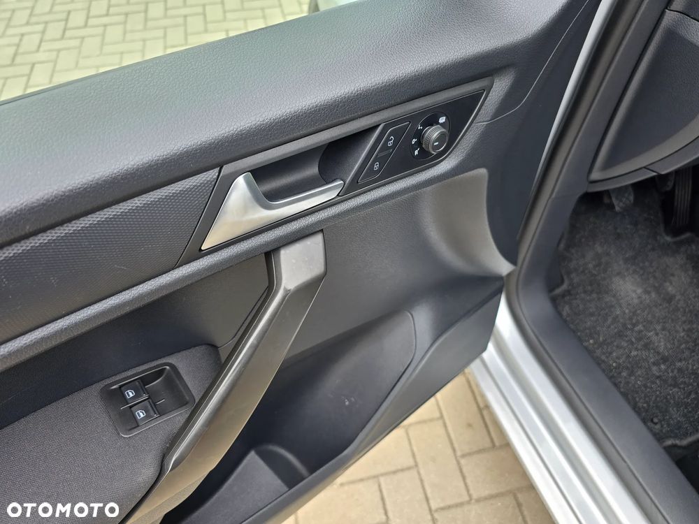 Volkswagen Caddy - 23