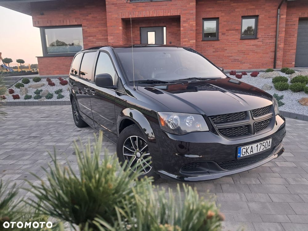 Dodge Grand Caravan - 11