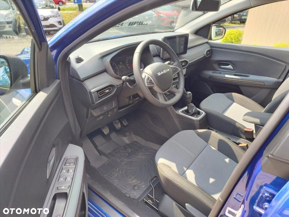 Dacia Sandero - 10