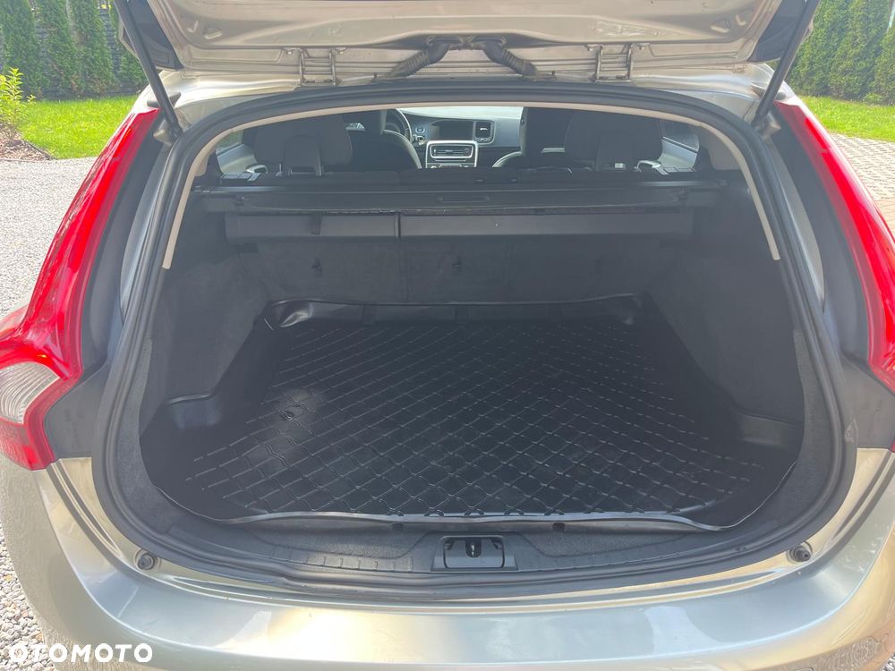 Volvo V60 D4 Geartronic Momentum - 7