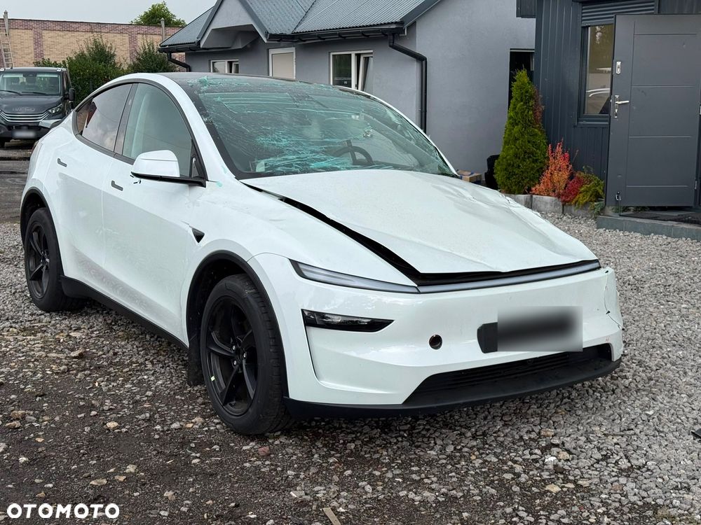 Tesla Model Y RWD - 4