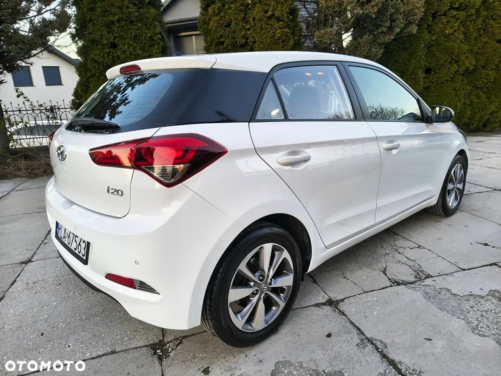 Hyundai i20 - 11