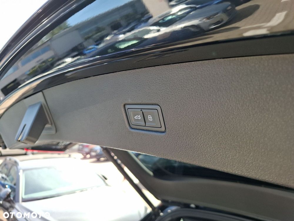 Audi Q5 Sportback - 30