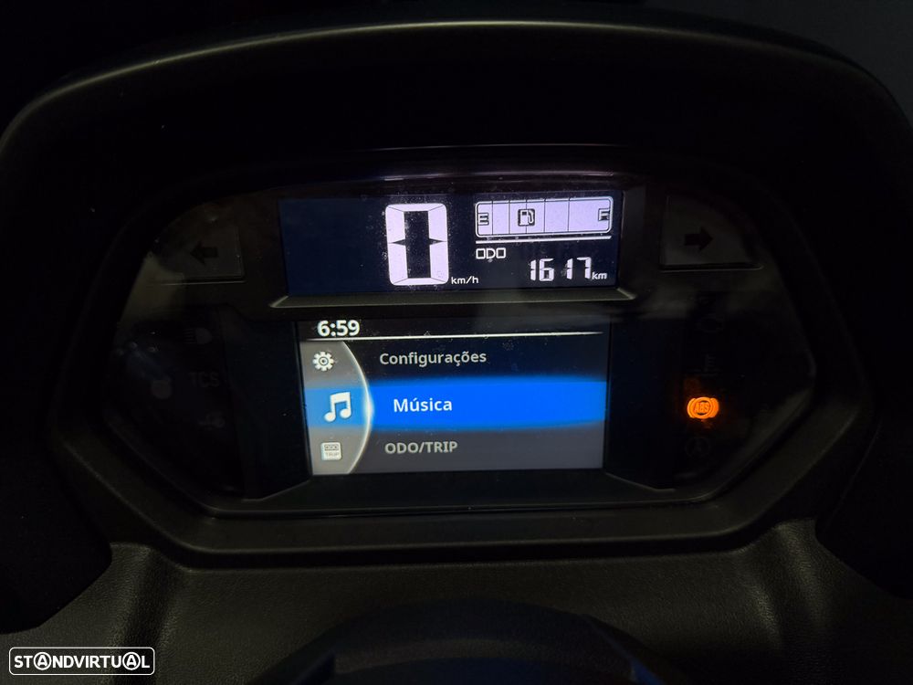 Yamaha NMAX TECH MAX - 4