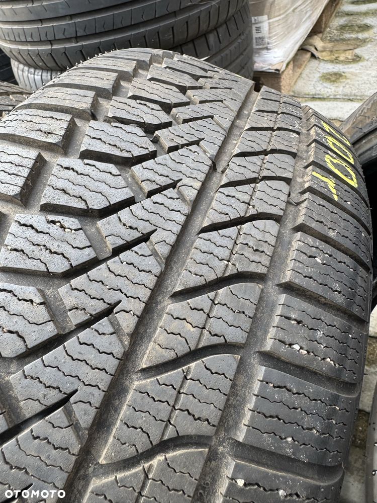 Opony zimowe 235/45/18 Goodride 4 sztuki 2024r - 4