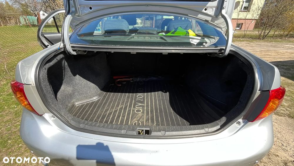 Toyota Corolla 1.4 VVT-i Terra Polaris - 11