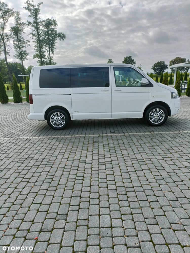 Volkswagen Multivan - 31