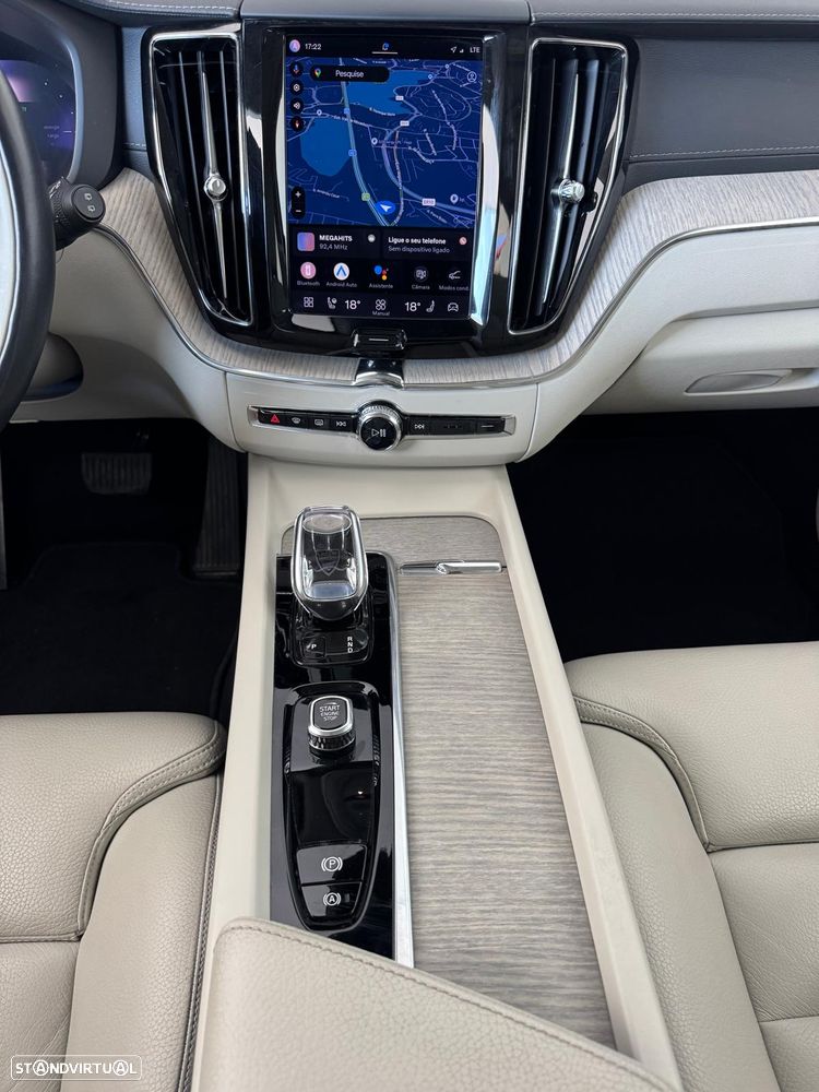 Volvo XC 60 2.0 T6 PHEV Inscription AWD - 23