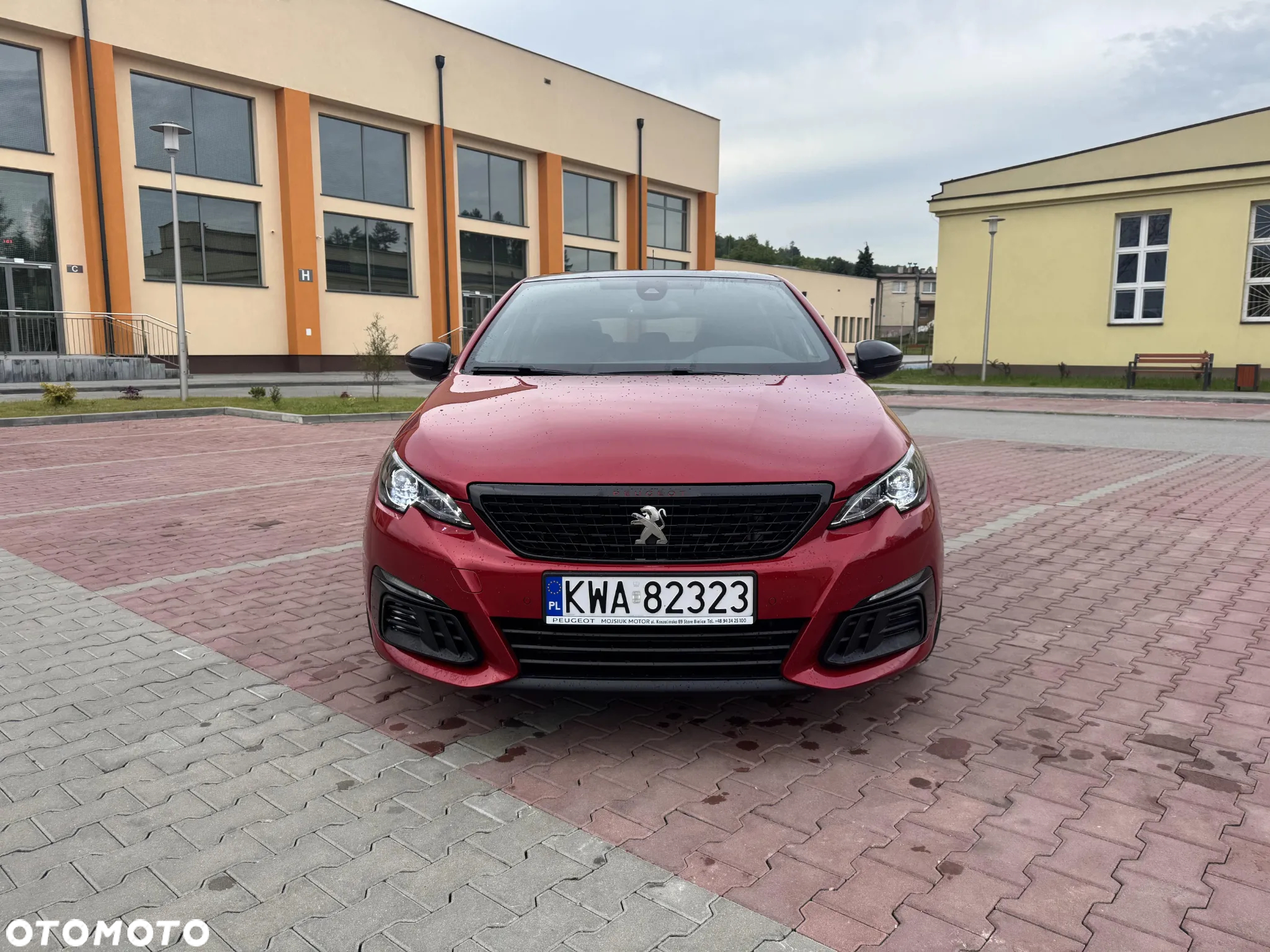 Peugeot 308 1.6 e-THP GTi by Sport S&S - 5