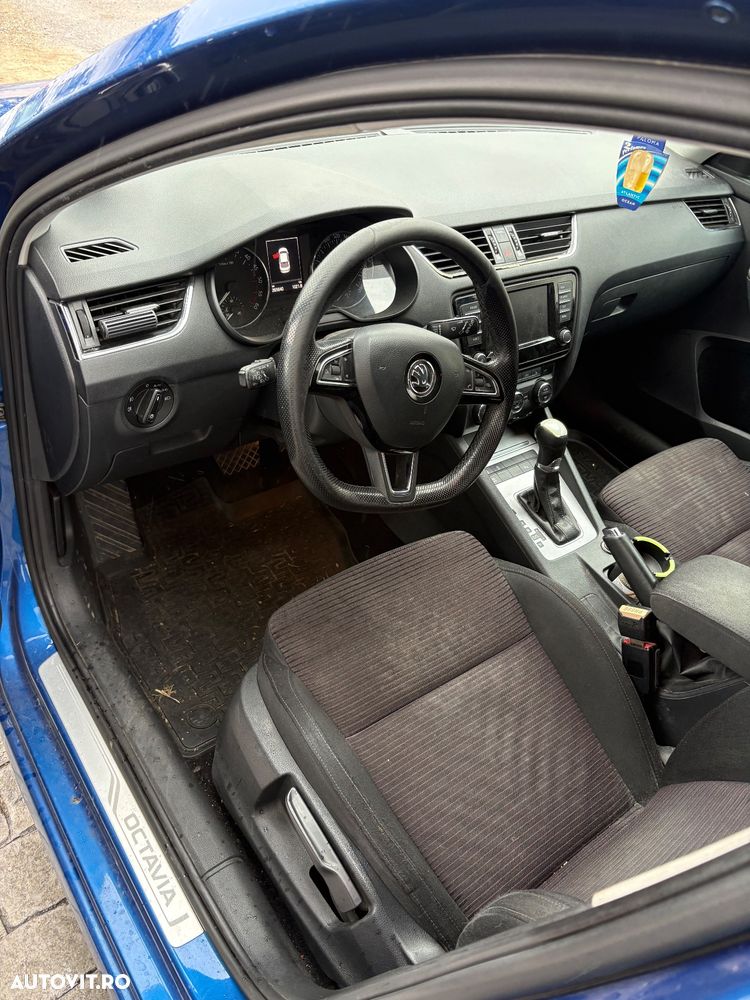 Skoda Octavia 1.6 TDI DSG Style - 7