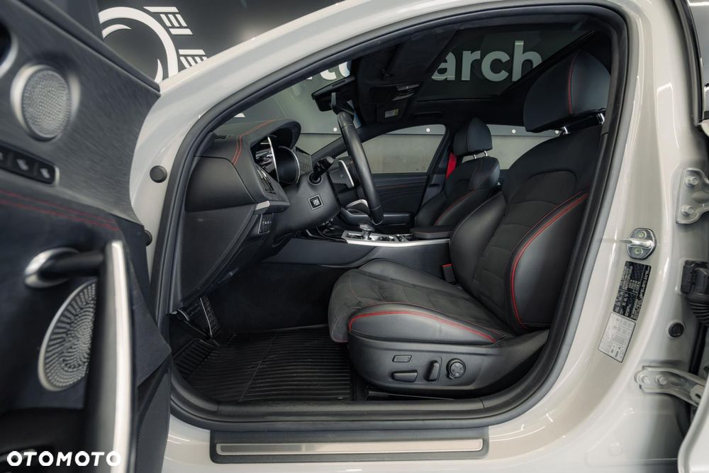 Kia Stinger 3.3 T-GDI V6 GT AWD - 13