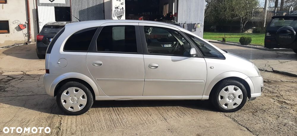 Opel Meriva - 10