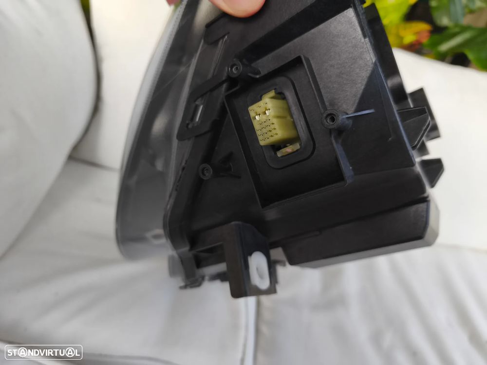 Farol esquerdo bi-xenon direcional BMW série 6 E62 E63 - 6