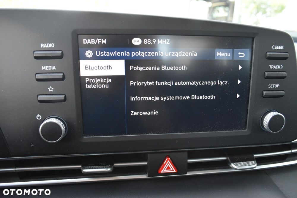 Hyundai Elantra 1.6 Smart - 18