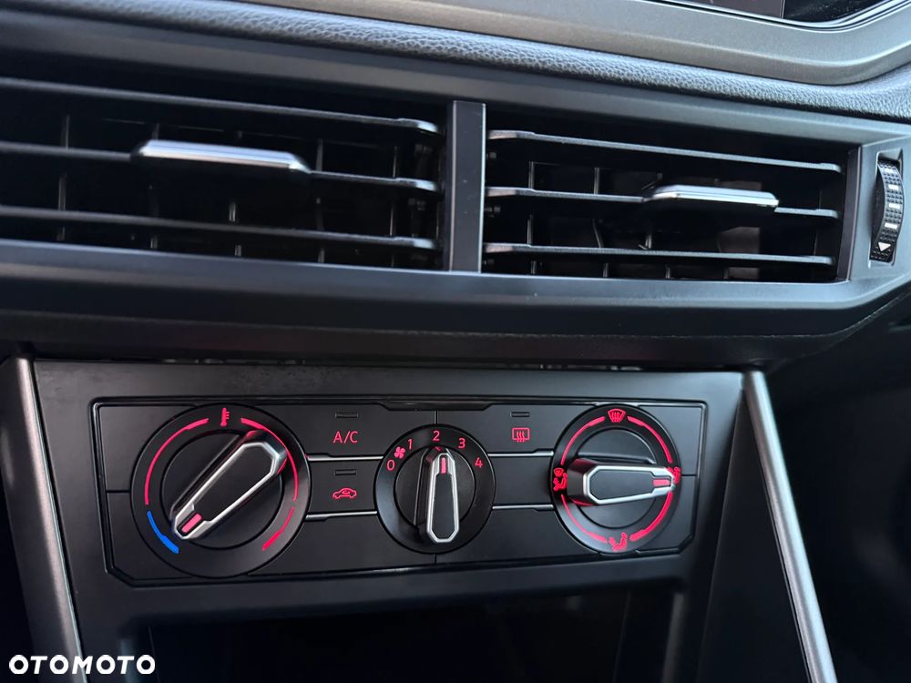 Volkswagen Polo 1.0 Comfortline - 18