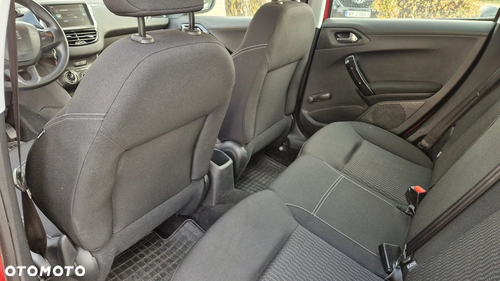 Peugeot 208 1.2 PureTech Allure - 30