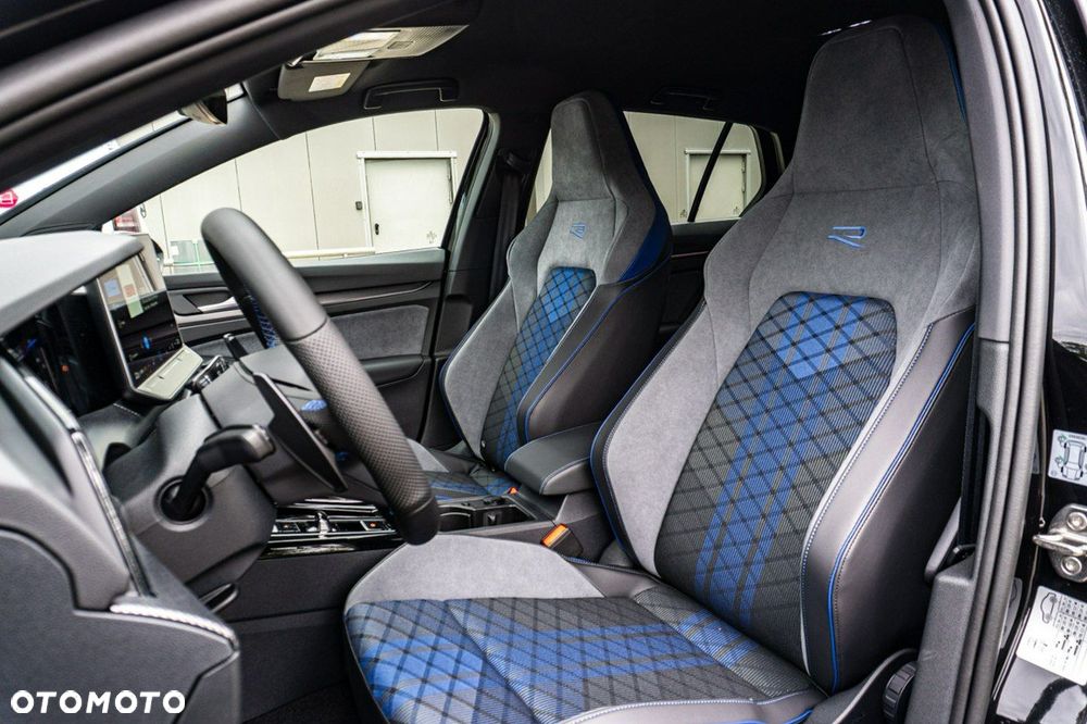 Volkswagen Golf - 18