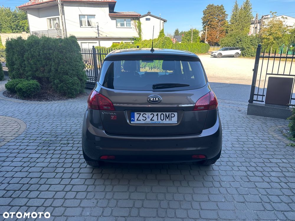 Kia Venga 1.6 Business Line - 17