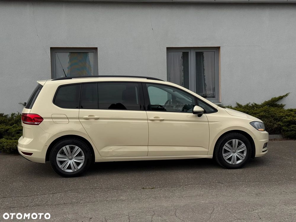 Volkswagen Touran 2.0 TDI SCR DSG Comfortline - 8