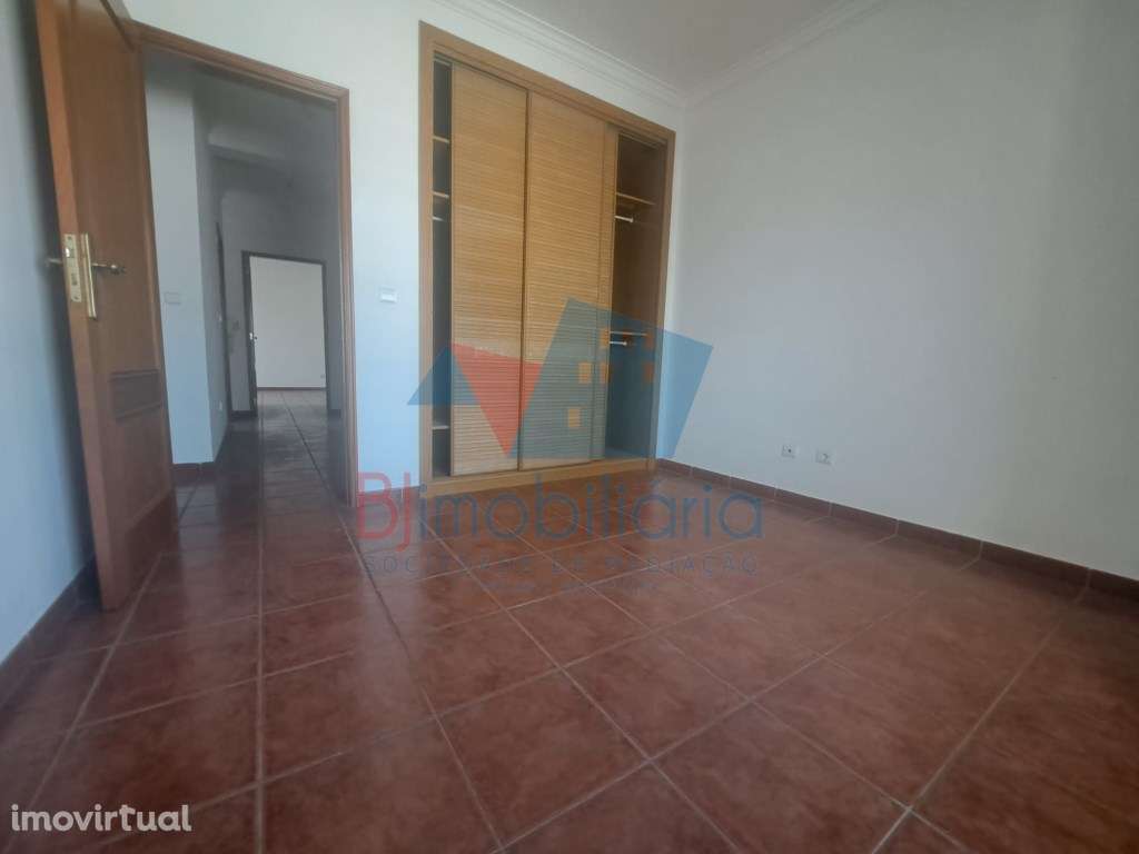 APARTAMENTO T2 - Grande imagem: 4/6
