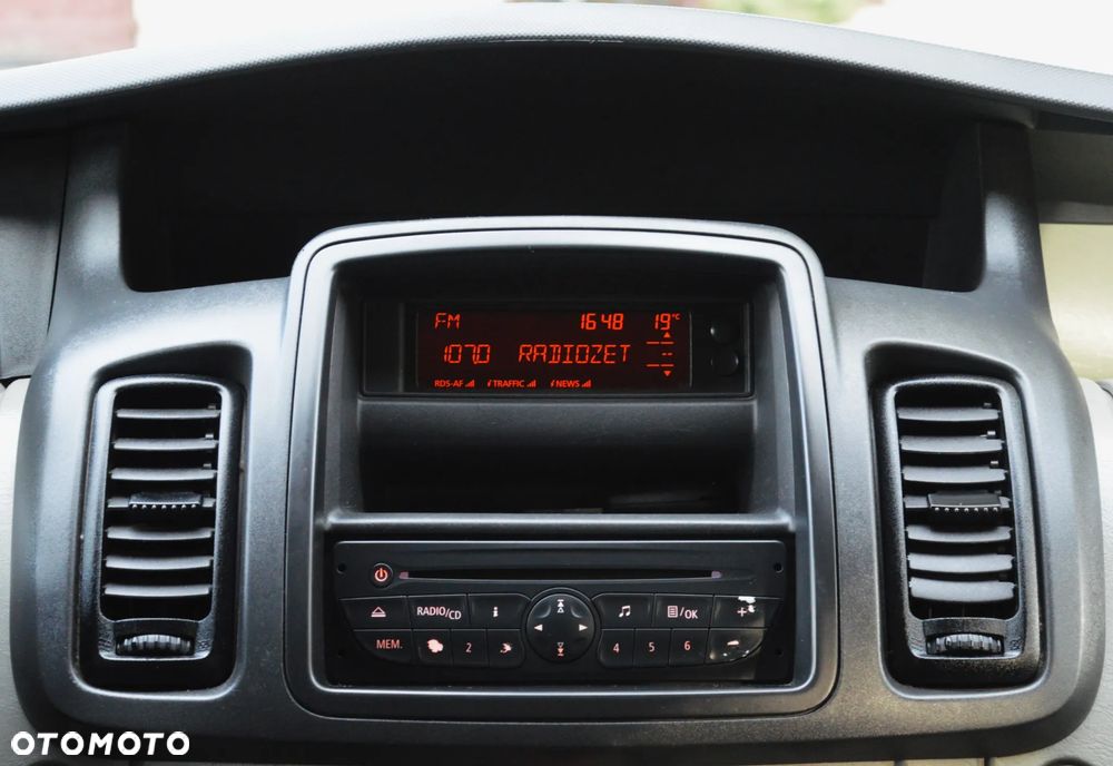 Renault Trafic - 23