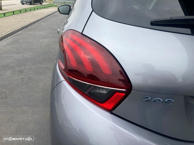 Peugeot 208 1.5 BlueHDi Signature - 11