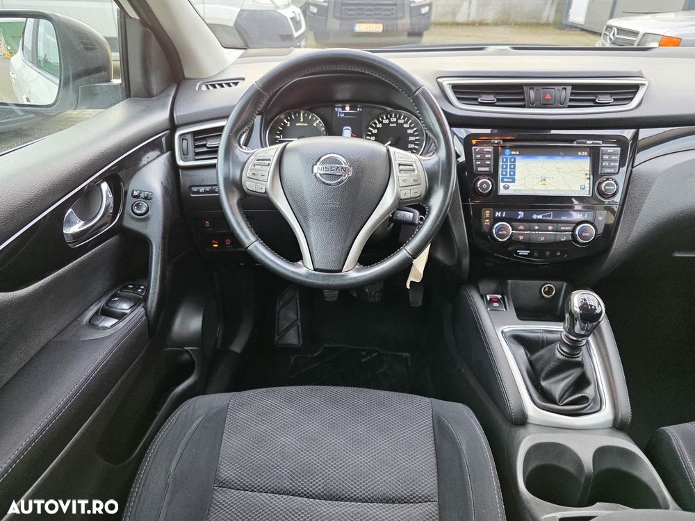 Nissan Qashqai 1.5 DCI N-Connecta - 16