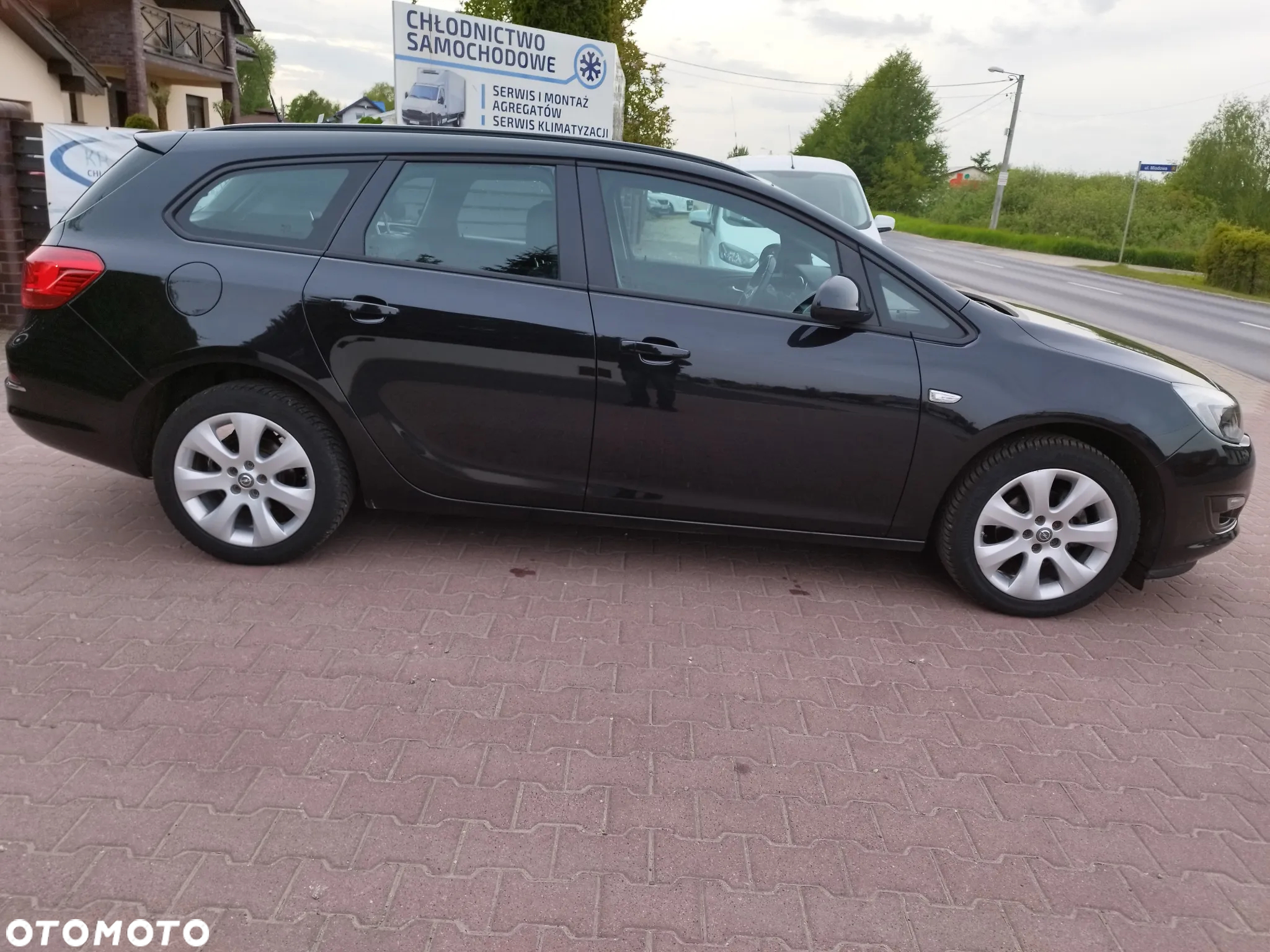 Opel Astra 1.6 Color Edition - 4