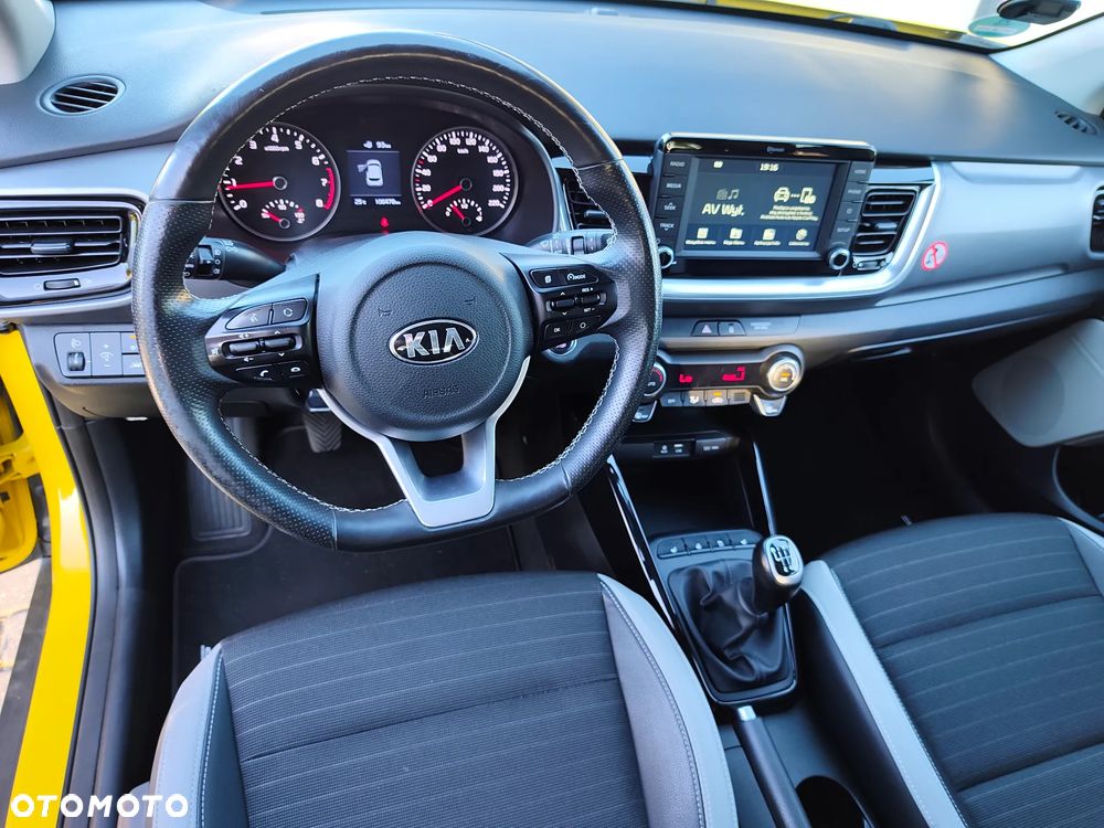 Kia Stonic - 13