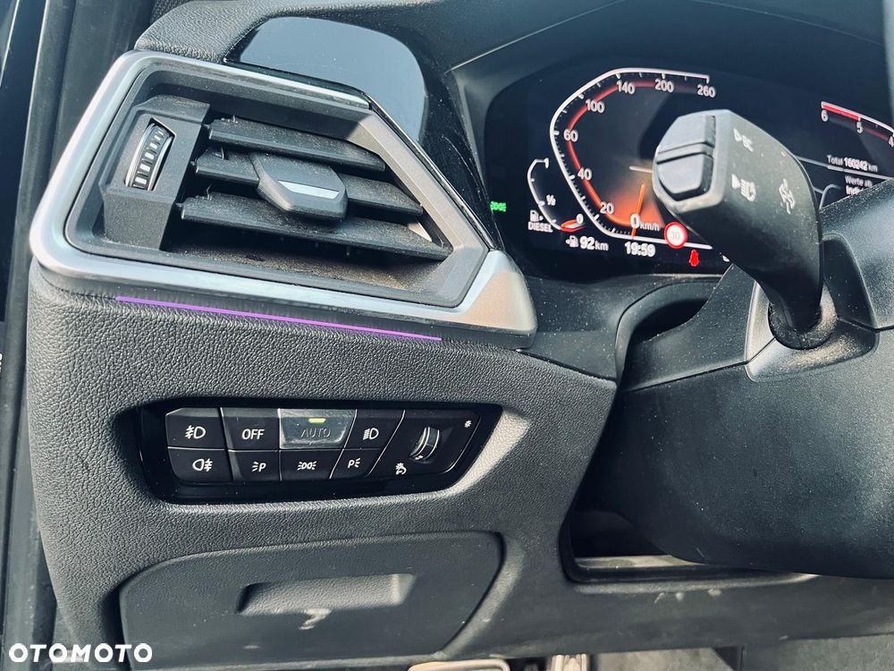 BMW Seria 3 320d mHEV M Sport - 10