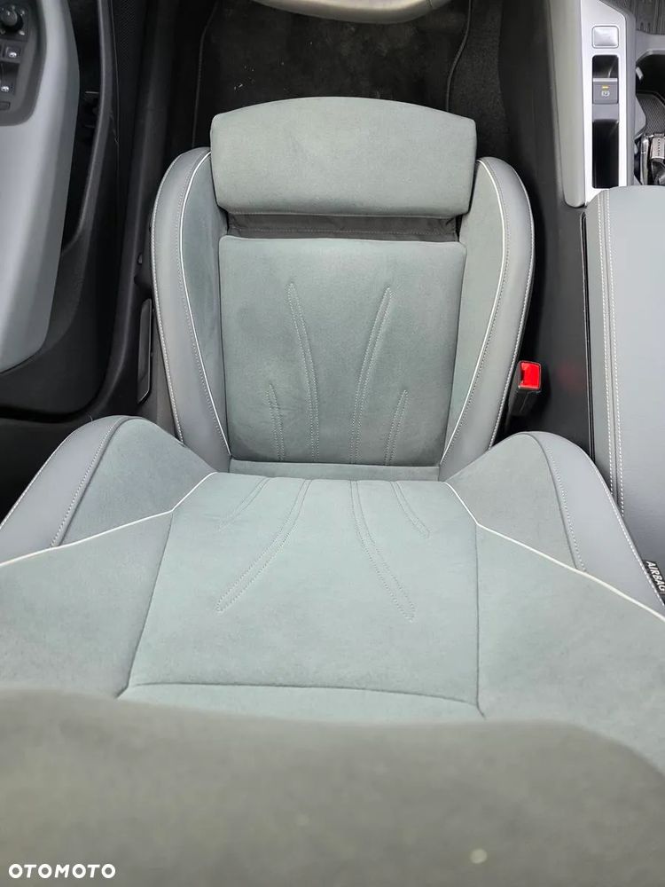 Volkswagen Passat 2.0 TDI SCR Business DSG - 13